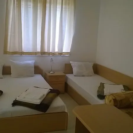 House Of Flowers Guest house Ahtopol